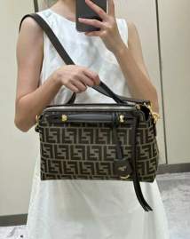 Picture of Fendi Handbags _SKUfw237499769fw